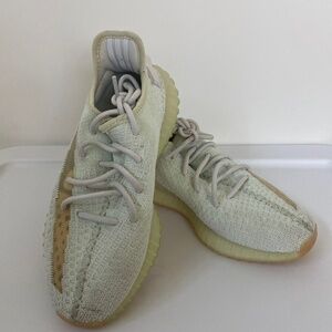 Adidas Yeezy Sneakers